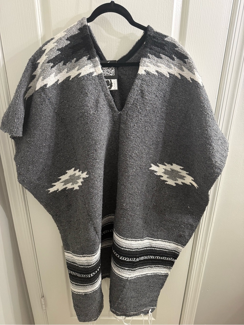 Vintage Gray Aztec Poncho with White Accent Pattern